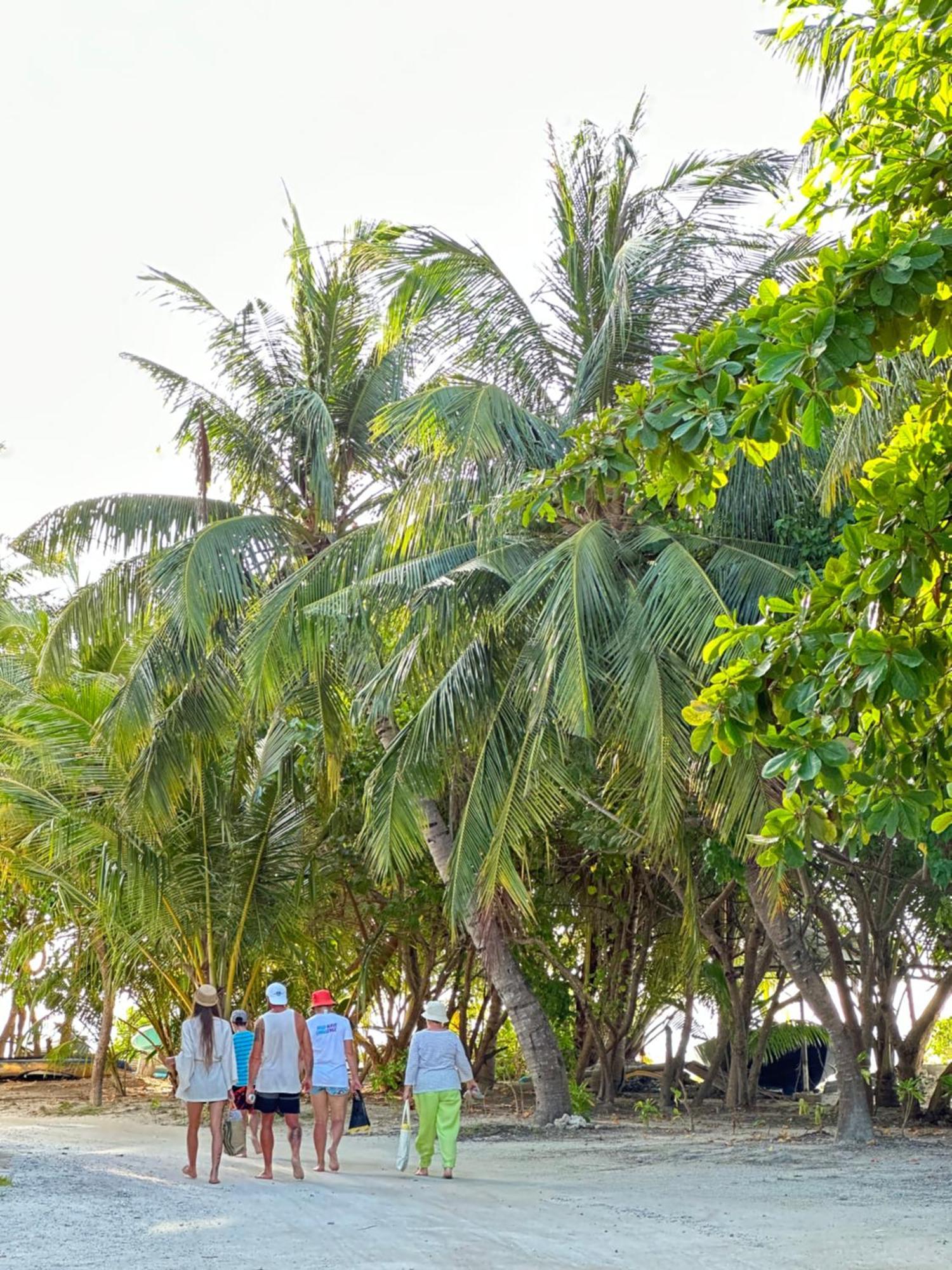 Hotel Yuvi Blue Maldives & Spa Himmafushi Exterior foto