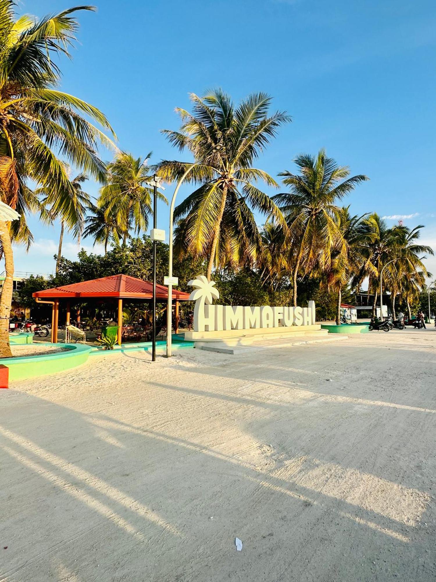 Hotel Yuvi Blue Maldives & Spa Himmafushi Exterior foto