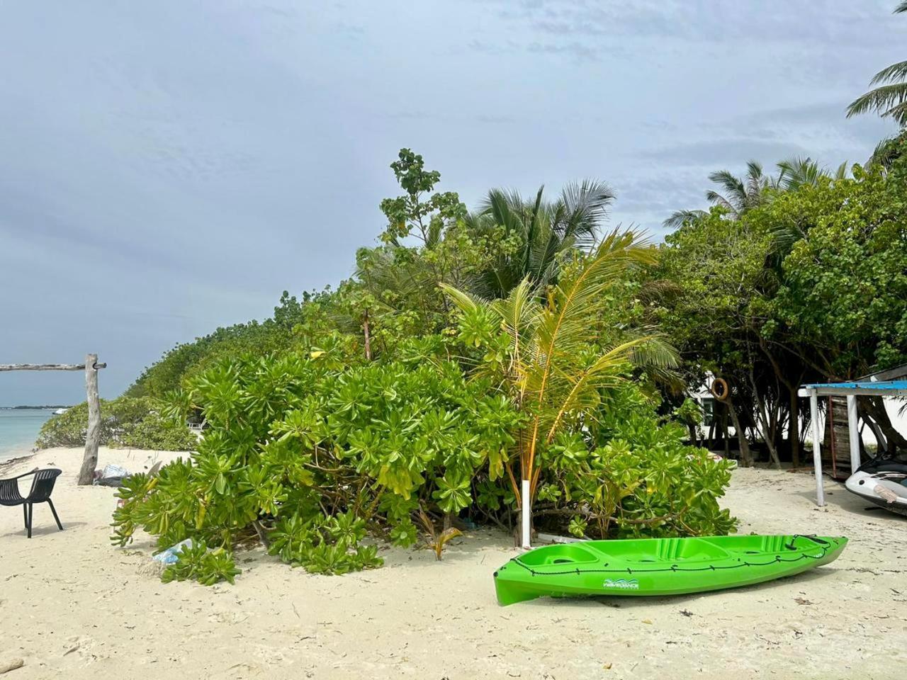 Hotel Yuvi Blue Maldives & Spa Himmafushi Exterior foto